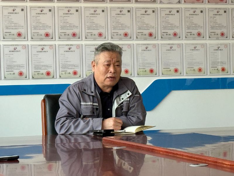 米兰网页版-米兰MILAN(中国)4月安全生产会议——严守安全底线 筑牢质量根基